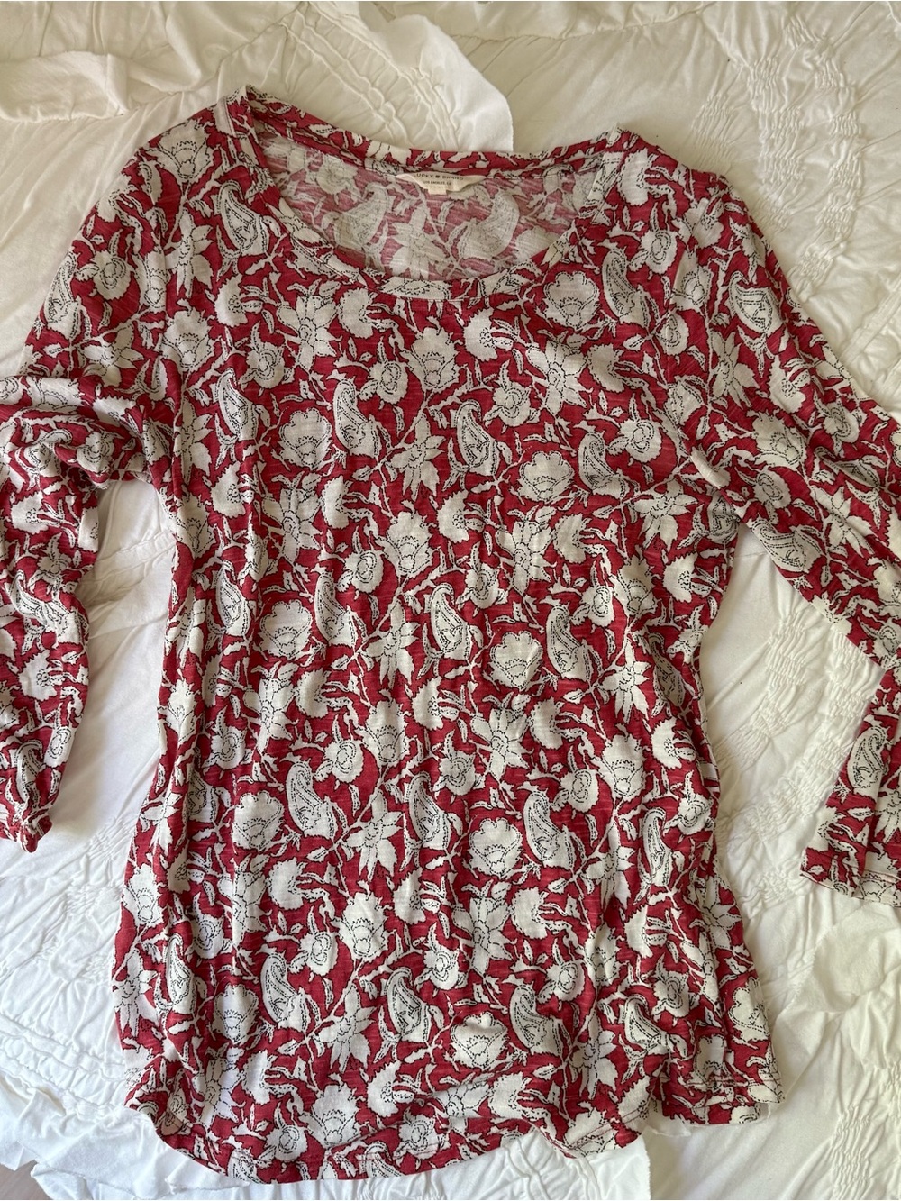Lucky Brand Red and White Floral 3/4 sleeve